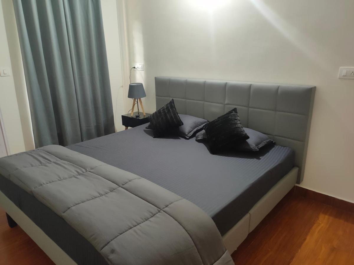 Empra Exotica Apartment Madikeri Luaran gambar
